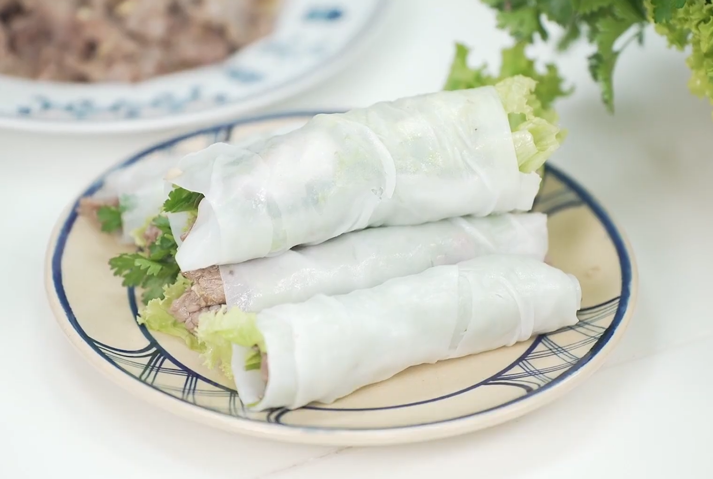 如何在家制作河内风味的 Pho Cuon